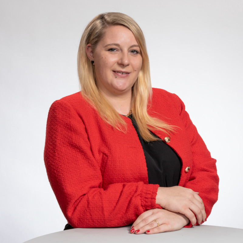 Bild: Nina Auswerth im Gespräch