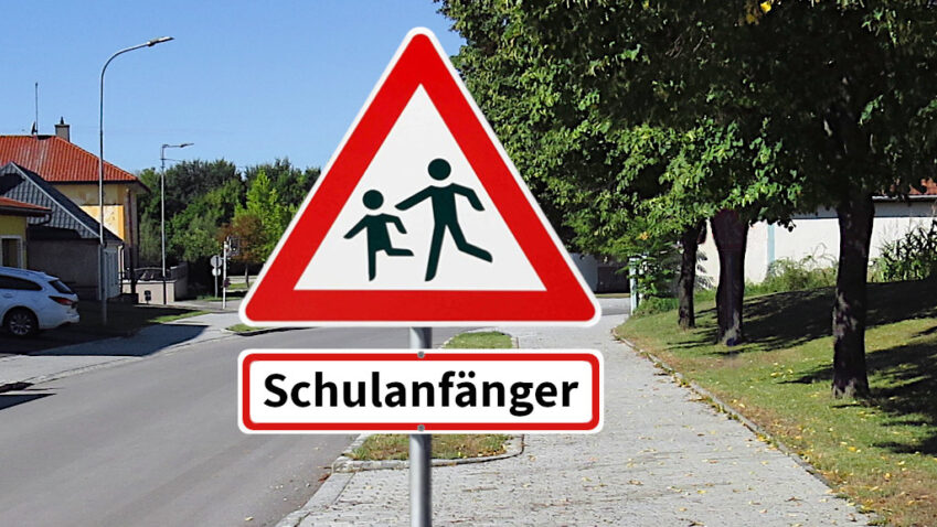 Bild: Verkehrszeichen "Achtung Kinder" mit Zusatztafel "Schulanfänger"